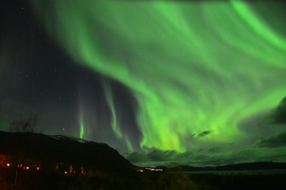 a-giant-solar-storm-is-moving-to-earth-today-picture-2-ZM089gtu8.jpg